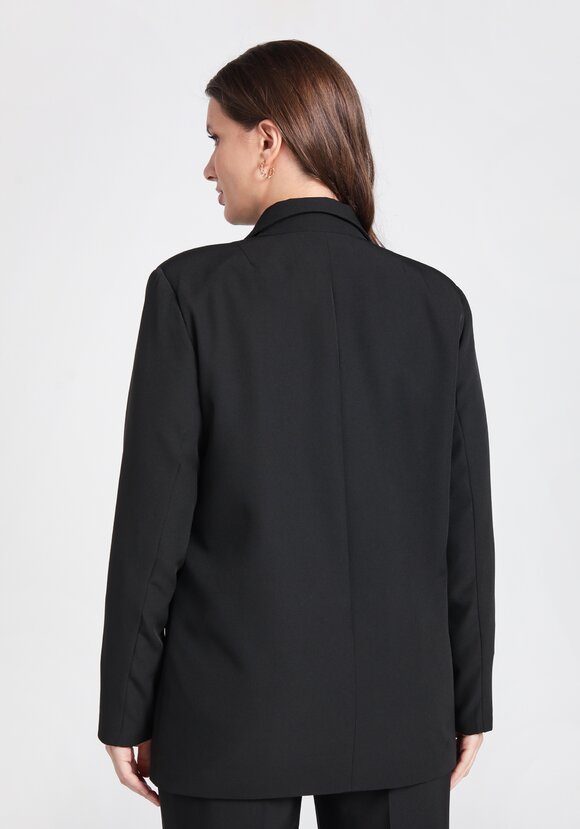 Жакет двубортный на подкладке шир.  580, рис. 18