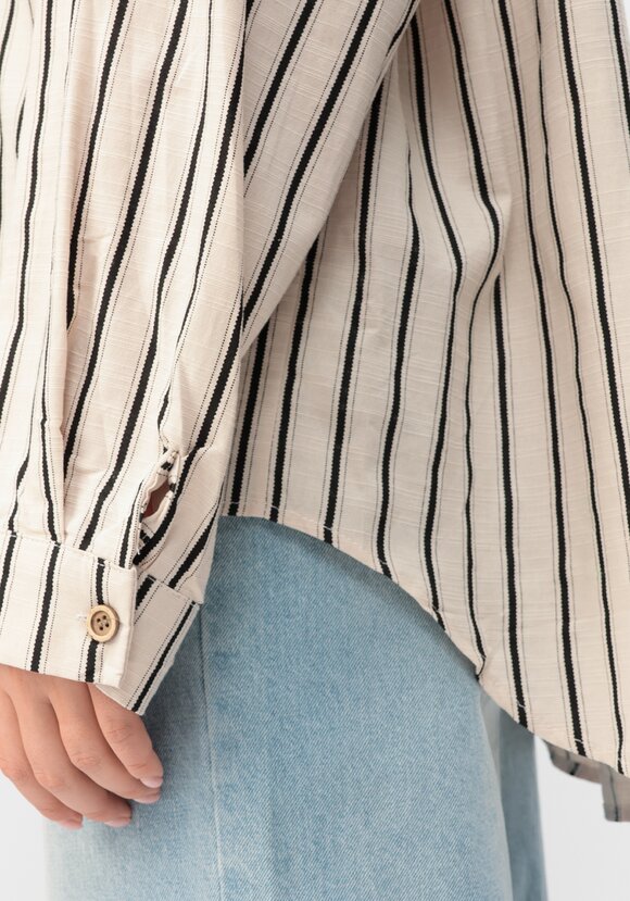 Рубашка Гвен в полоску шир.  580, рис. 13