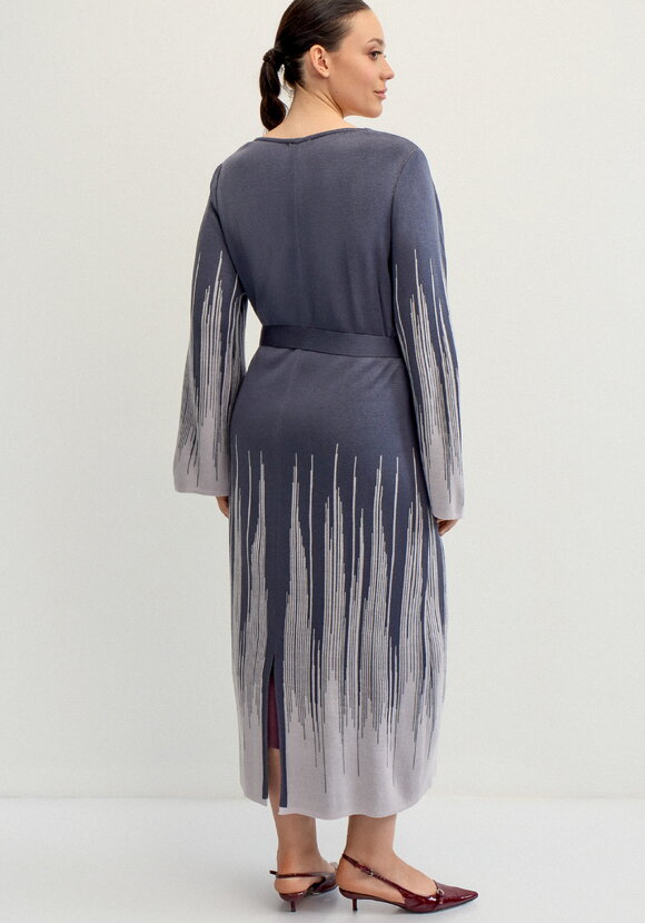 Кардиган удлиненный с принтом-абстракцией шир.  580, рис. 11