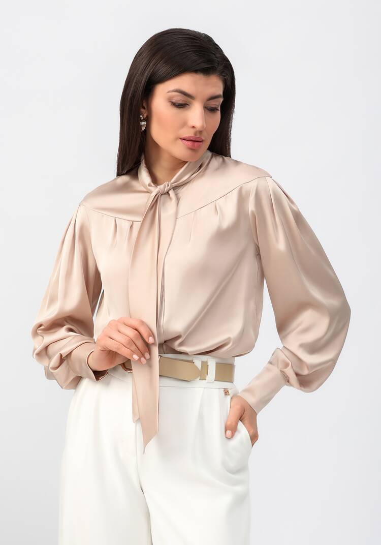 Блуза прямого силуэта с бантом шир.  750, рис. 53