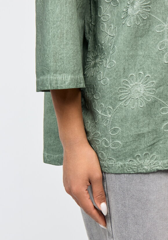 Рубашка с рукавом 3/4 и цветочным узором шир.  580, рис. 6