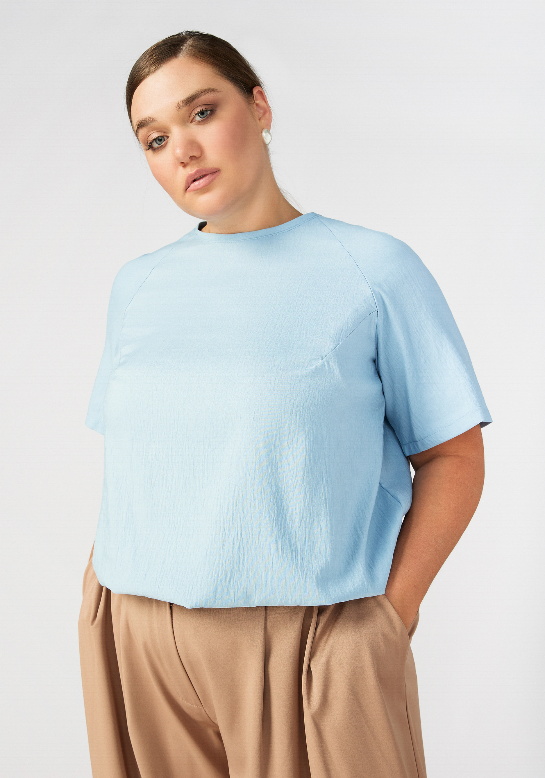 Блуза базовая на  резинке жен блузка арт 17 0375 голубой р 50
