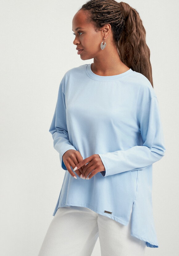 Туника свободного силуэта с разрезами шир.  580, рис. 17