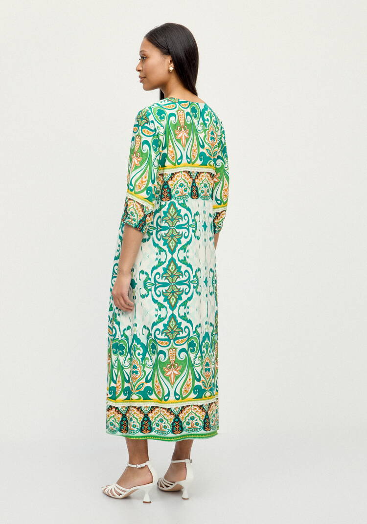 Платье с принтом свoбодного кроя шир.  750, рис. 26