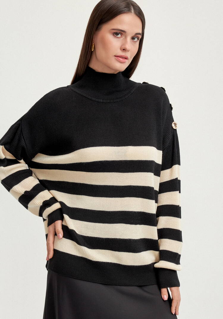 Джемпер с декоративными пуговицами в полоску шир.  750, рис. 16