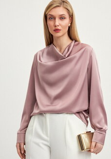 Блуза шелковая с воротником-хомутом