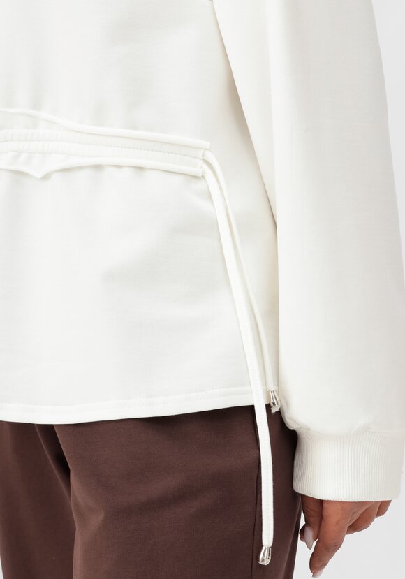 Свитшот с кулиской на талии шир.  580, рис. 18