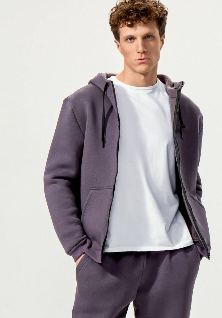 Толстовка с декоративной нашивкой на кармане шир.  750, рис. 18