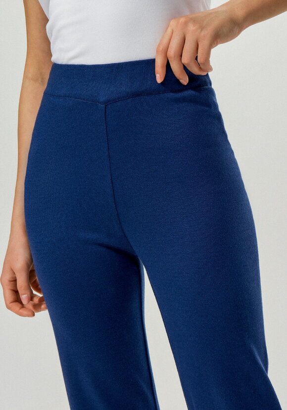 Брюки прямого кроя на широкой резинке шир.  580, рис. 6