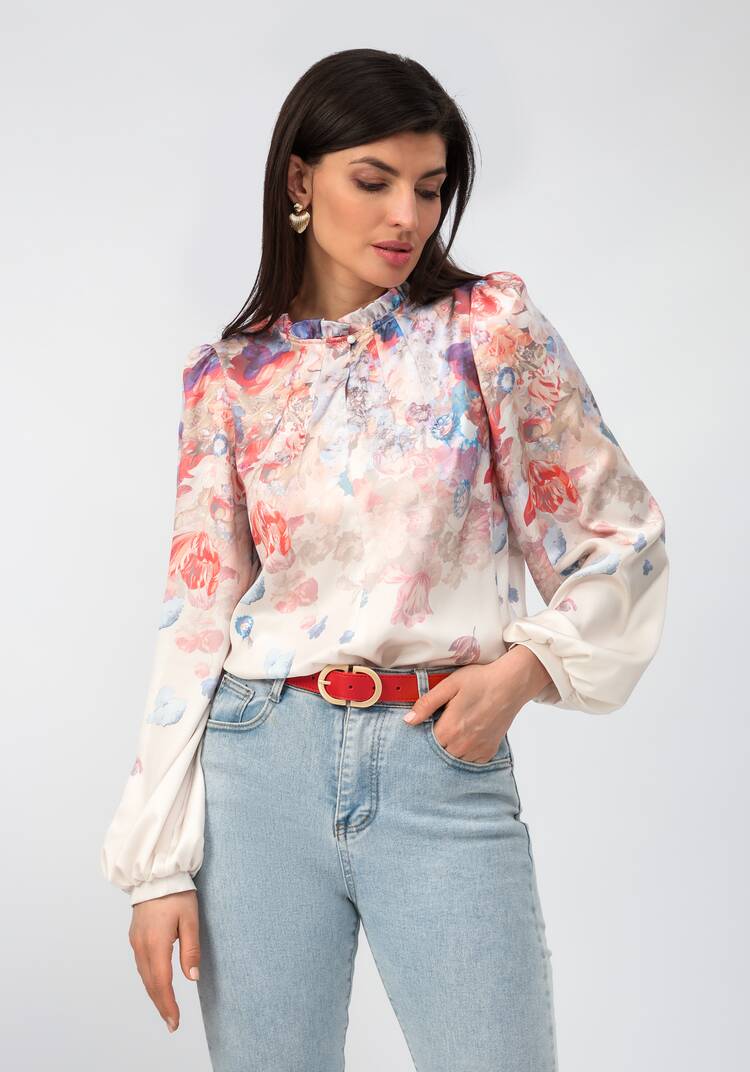 Блуза нарядная с градиентным цветным рисунком шир.  750, рис. 1
