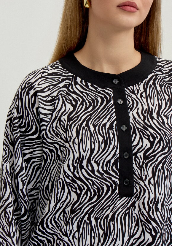 Туника с воротом-стойка шир.  580, рис. 5