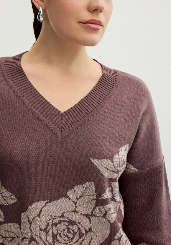 Джемпер с флористическим мотивом шир.  580, рис. 11