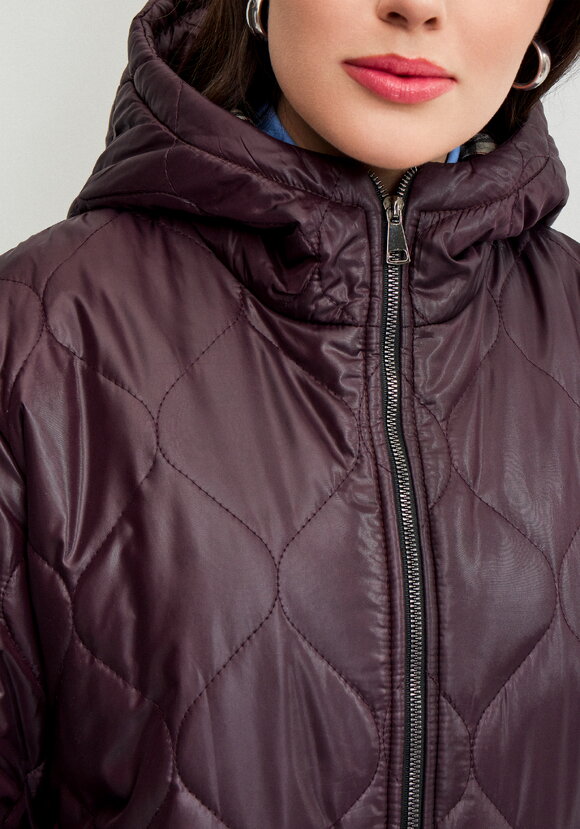 Куртка прямого кроя с капюшоном на молнии шир.  580, рис. 30