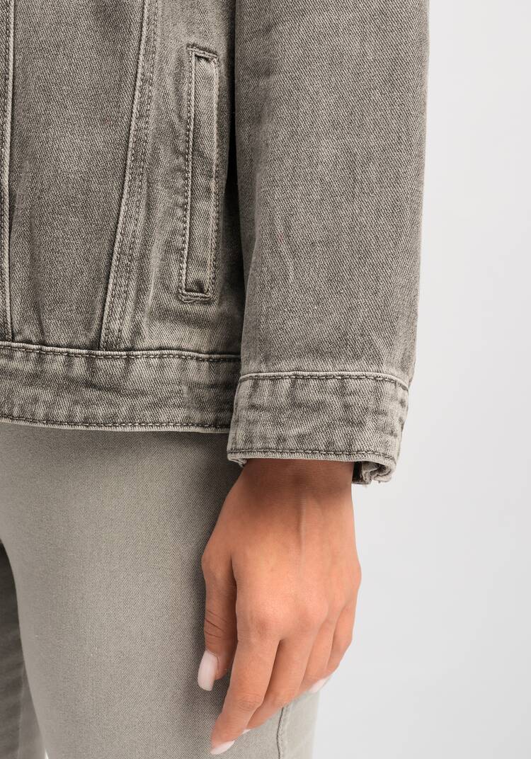 Джинсовая куртка Лора шир.  750, рис. 13