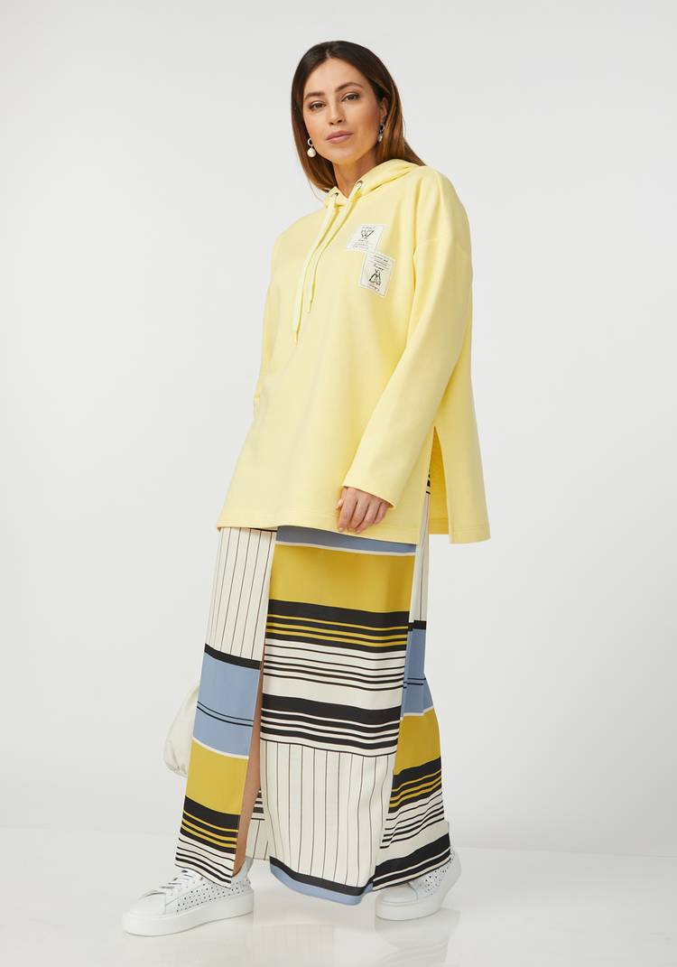 Свитшот с капюшоном и разрезами сзади шир.  750, рис. 14