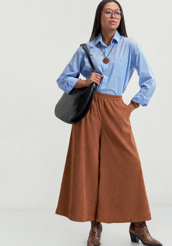 Юбка-брюки из микровельвета шир.  580, рис. 17