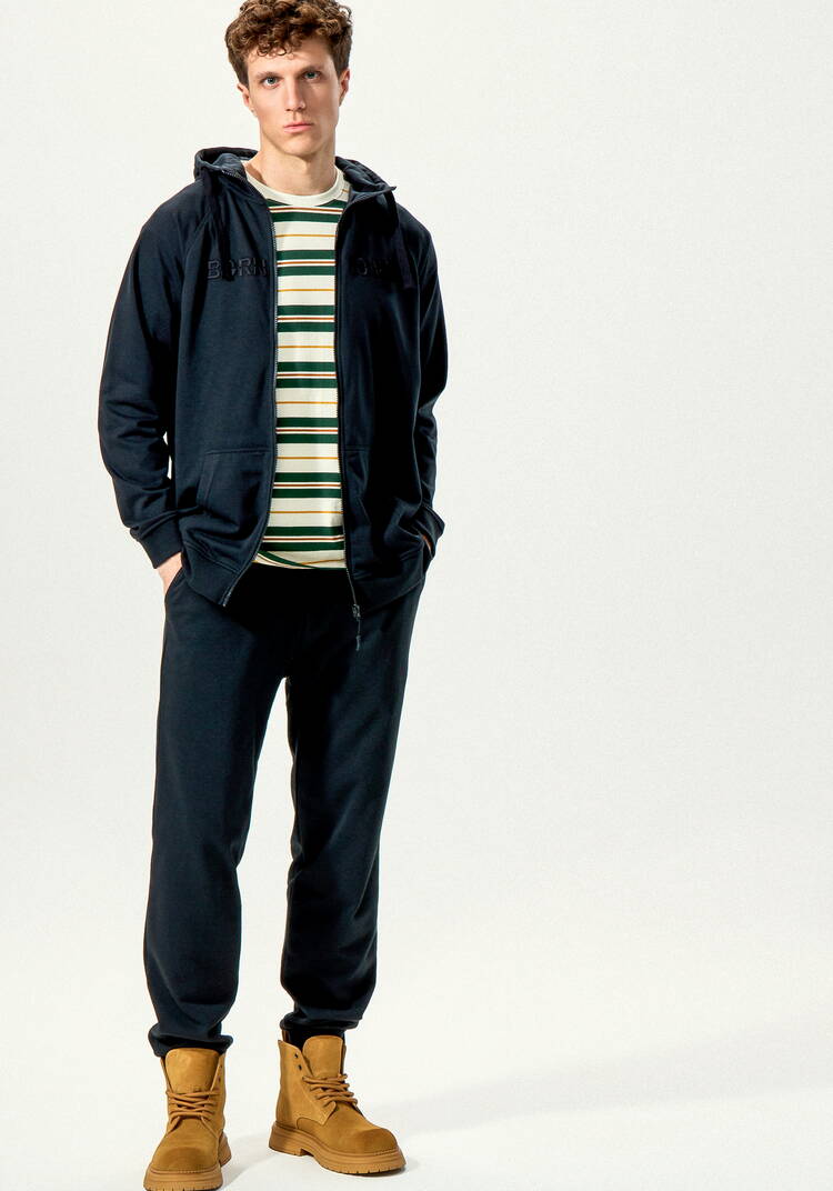 Брюки с карманами и манжетами по низу шир.  750, рис. 15