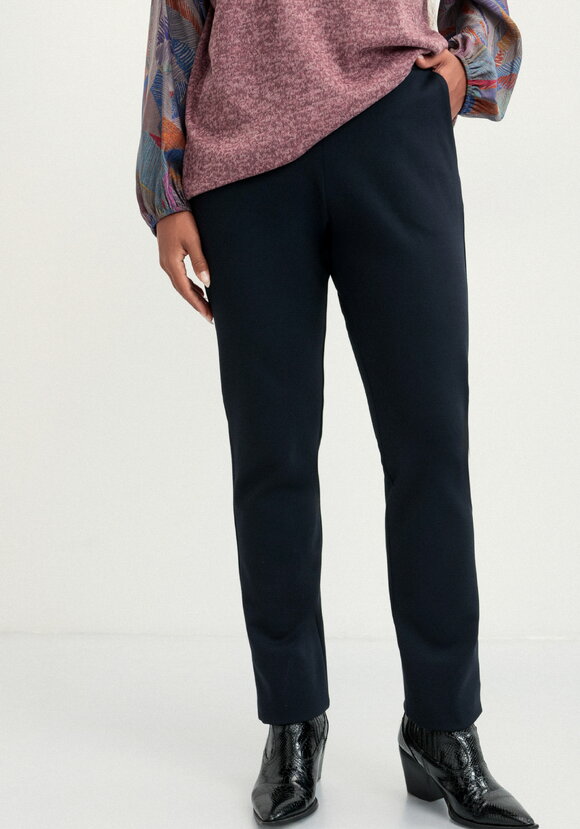 Брюки утепленные прямые шир.  580, рис. 10