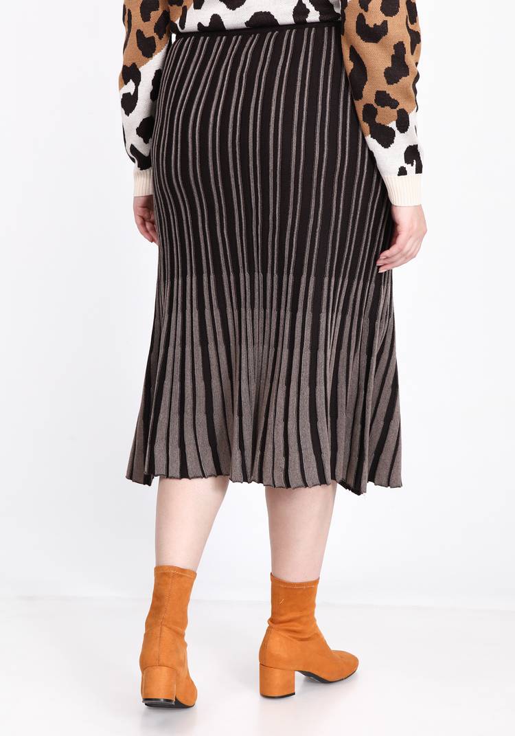 Юбка А-силуэта в вертикальную полоску шир.  750, рис. 6