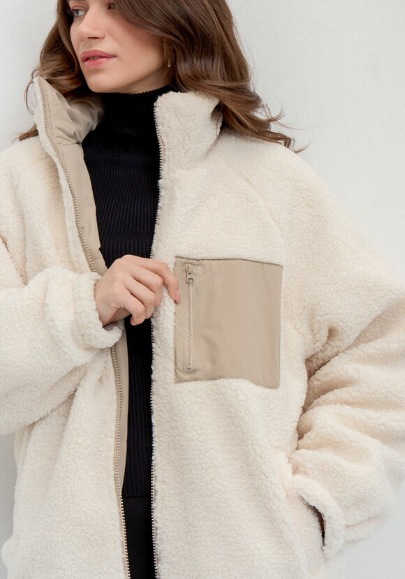 Двусторонняя куртка с высоким воротом шир.  580, рис. 12