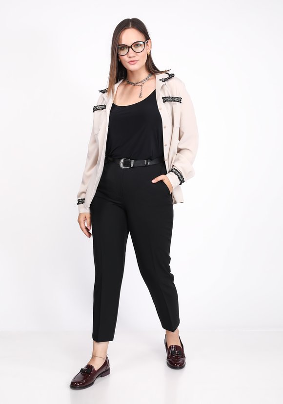 Блуза с отделкой из тесьмы шир.  580, рис. 7