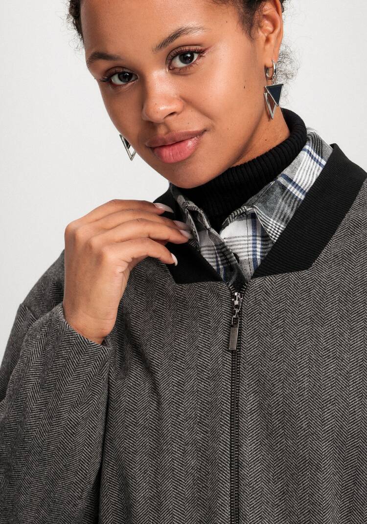 Бомбер на молнии с карманами шир.  750, рис. 6