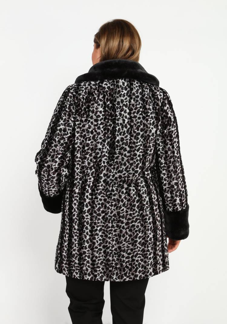 Шуба с контрастными манжетами и воротником шир.  750, рис. 8