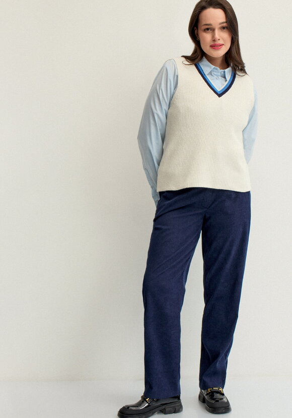 Брюки вельветовые со стразами на кармане шир.  580, рис. 11