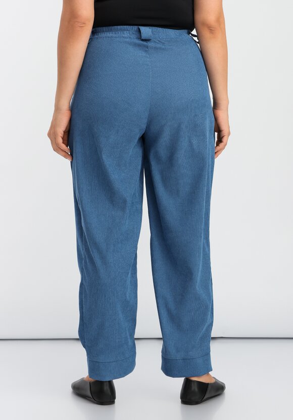 Брюки-бананы с манжетами по низу шир.  580, рис. 36