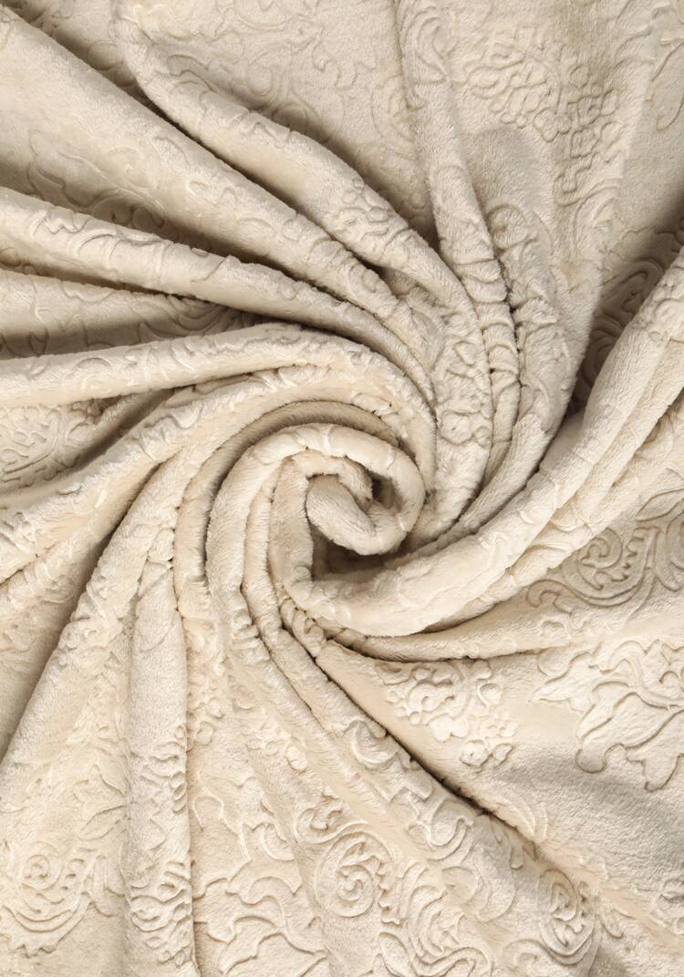 Покрывало-плед с выбитым рисунком шир.  750, рис. 11