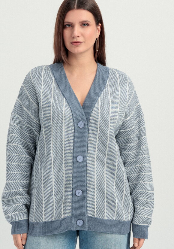 Кардиган монохромный с вертикальной полосой шир.  580, рис. 12