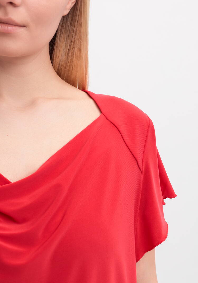 Блуза с оригинальным рукавом и стразами шир.  750, рис. 11