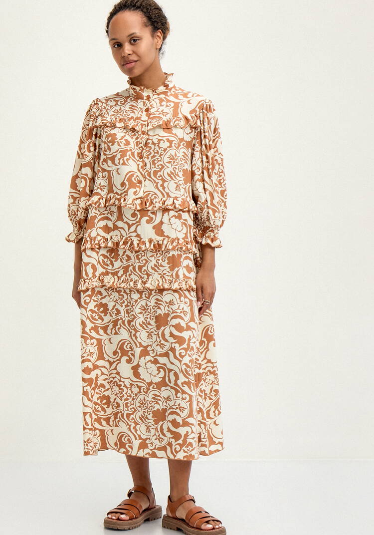 Платье с ярусами и обьёмным рукавом шир.  750, рис. 4