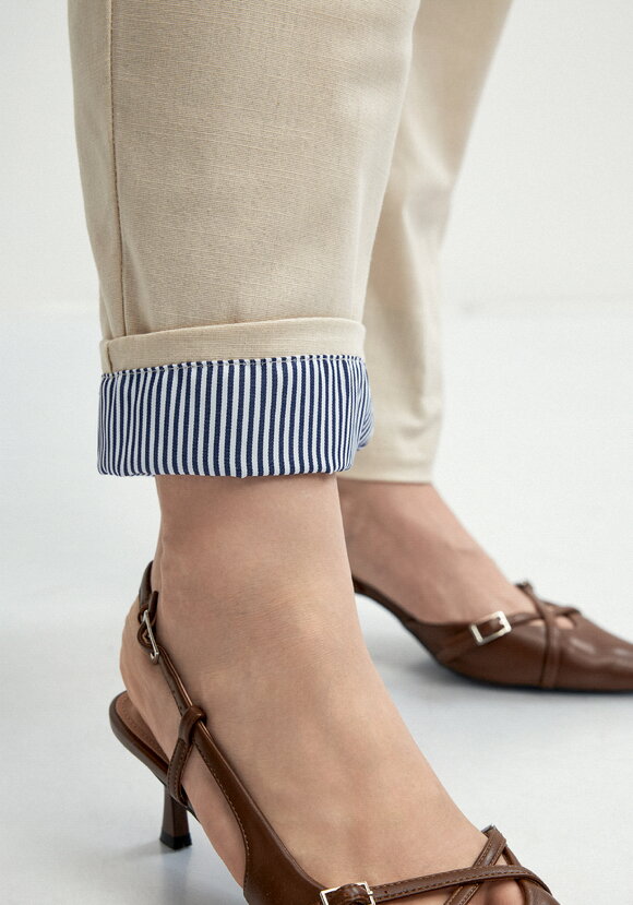 Брюки зауженные с контрастной отделкой шир.  580, рис. 26