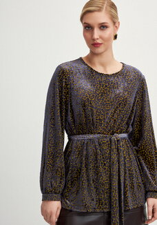 Блуза с фактурным рисункoм