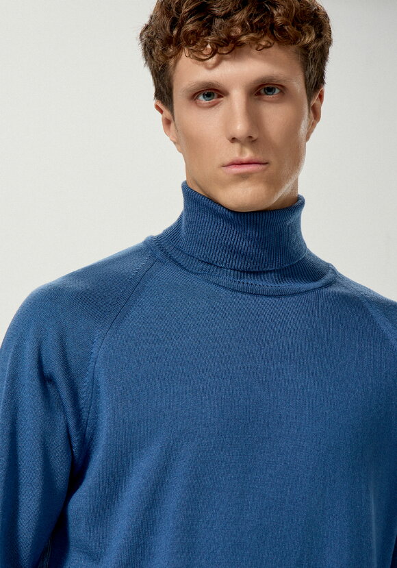 Свитер базовый с высоким воротом шир.  580, рис. 12