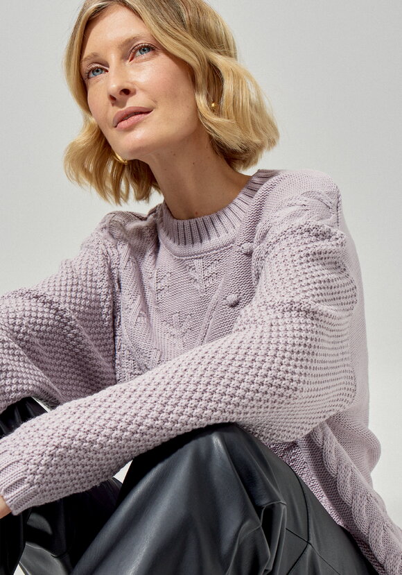 Джемпер с комбинированным фактурным рисунком шир.  580, рис. 20