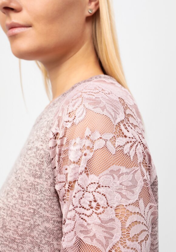 Джемпер с круглым вырезом и ажурными рукавами шир.  580, рис. 17