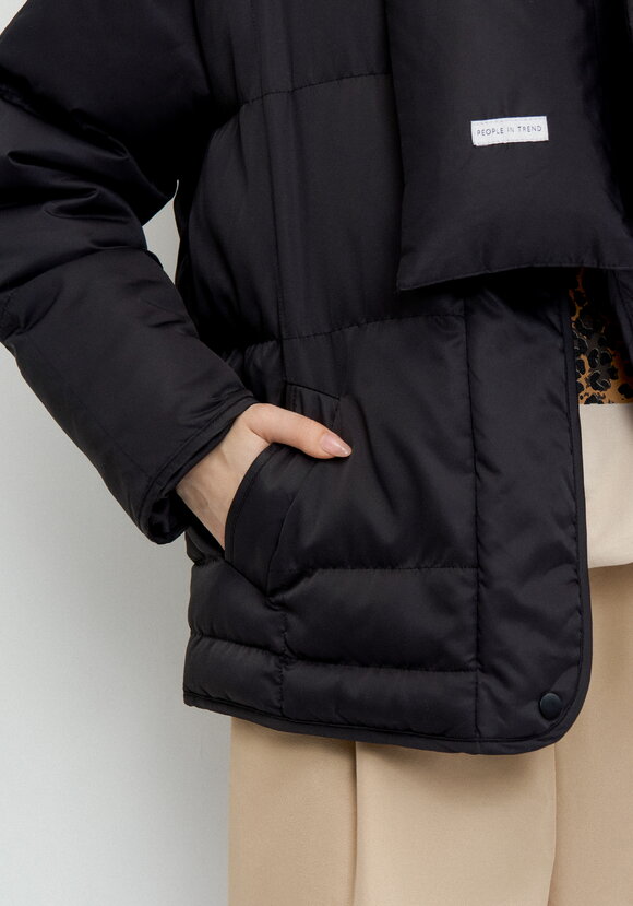 Куртка со съемным воротником шир.  580, рис. 18