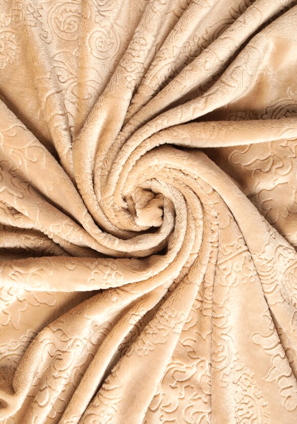 Покрывало-плед с выбитым рисунком шир.  580, рис. 16