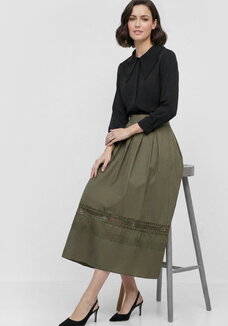 Юбка свободного кроя с кружевом