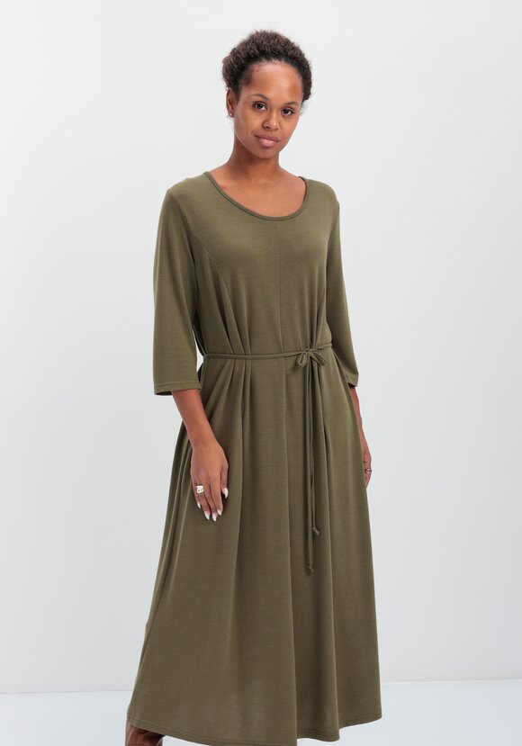 Платье Емельяна шир.  580, рис. 8