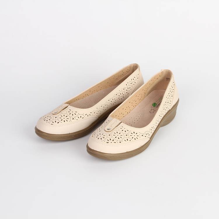 Туфли женские украшенные узорной перфорацией на удобной подошве шир.  750, рис. 1