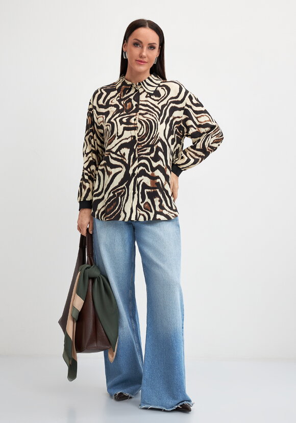Блуза с анималистичным принтом на пуговиуах шир.  580, рис. 2