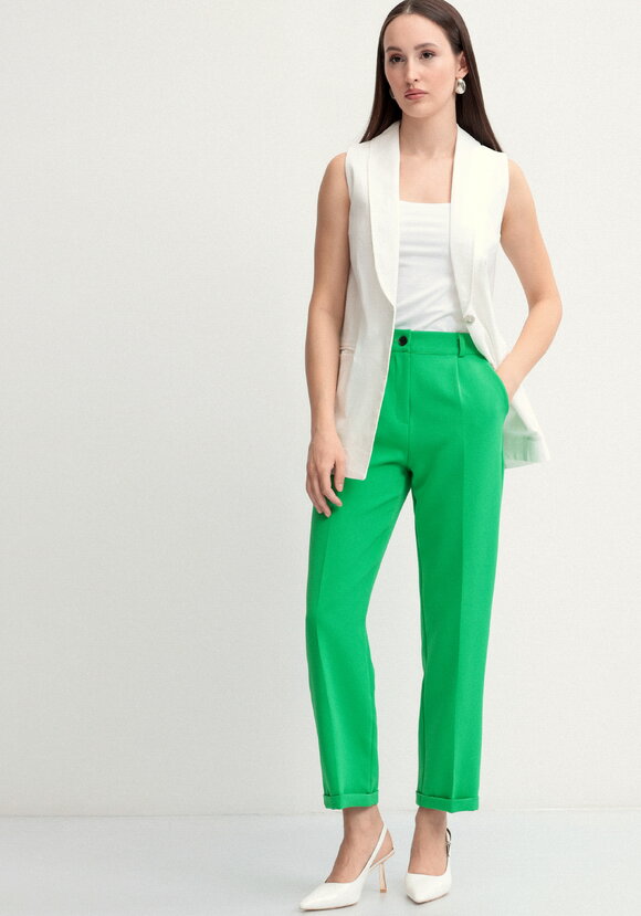 Жилет изо льна на пуговицах шир.  580, рис. 6