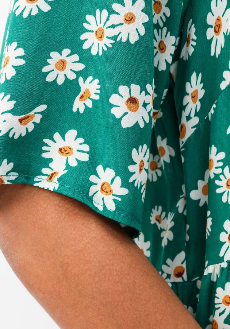 Платье с отрезной талией и коротким рукавом шир.  750, рис. 35