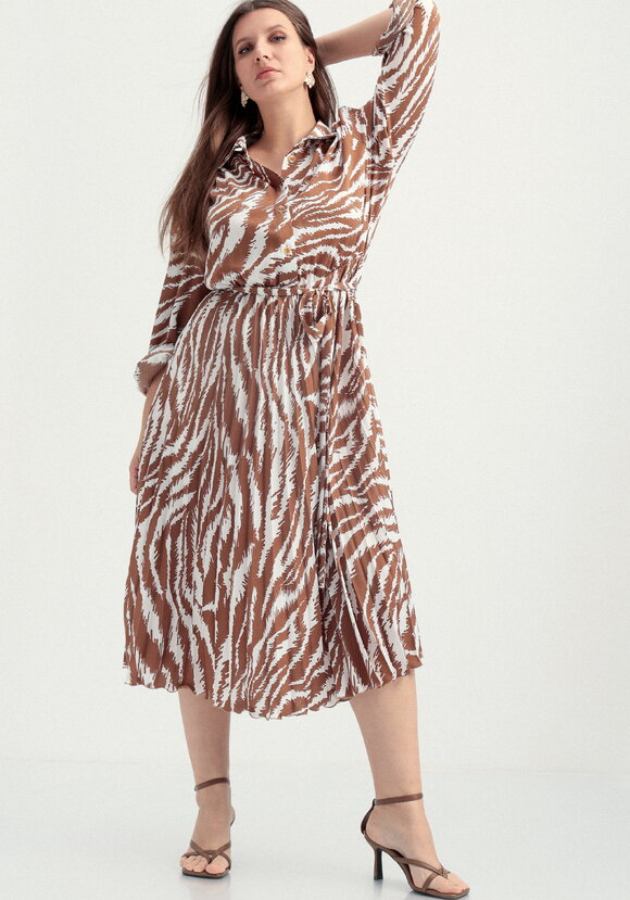 Платье с плиссированной юбкой шир.  580, рис. 4