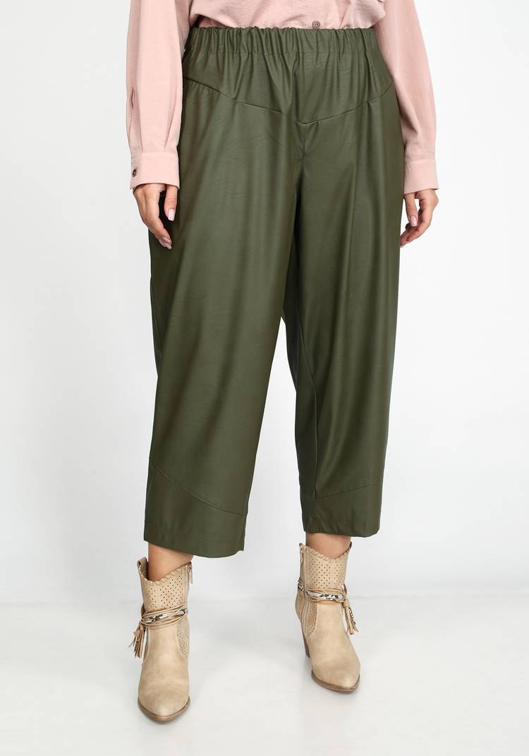 Брюки из экокожи на резинке шир.  750, рис. 16