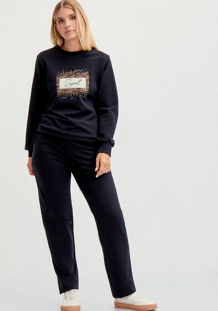 Костюм свитшот с принтом и брюки шир.  750, рис. 29