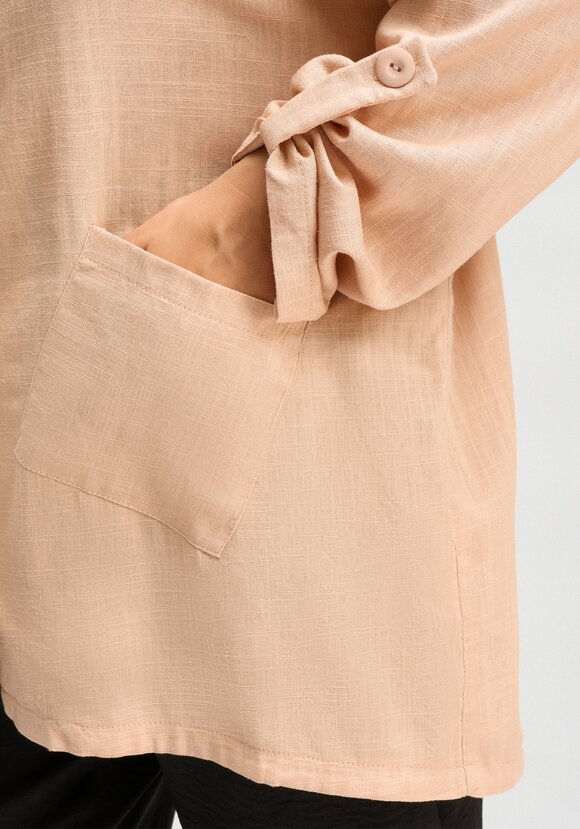 Рубашка с капюшоном и асимметричным низом шир.  580, рис. 12